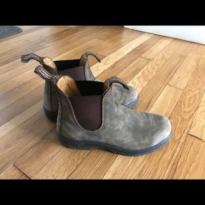 Blundstone Chelsea Boot. US women’s size 8.